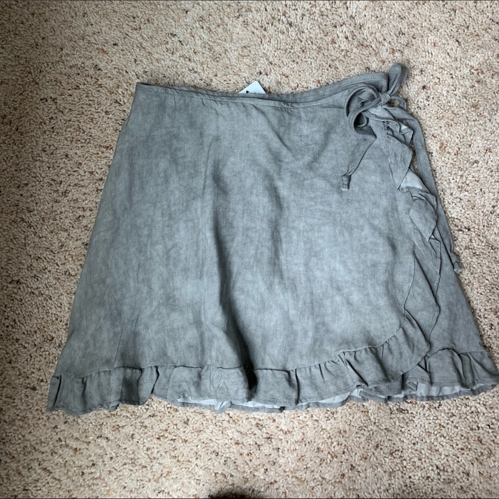 Vestique Grey Wrap Skirt